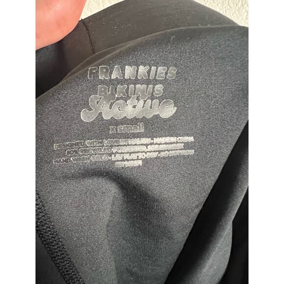 Frankies Bikinis Active Windy Pleated Mini Black Tennis Skort Size XS - Picture 10 of 10